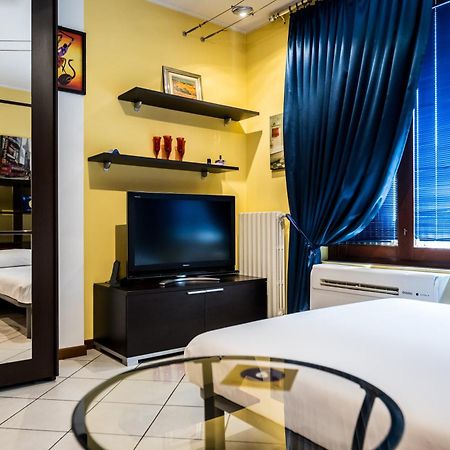 Cozy Suite Rogoredo Apartment Next To The Metro And Train Station Милано Екстериор снимка