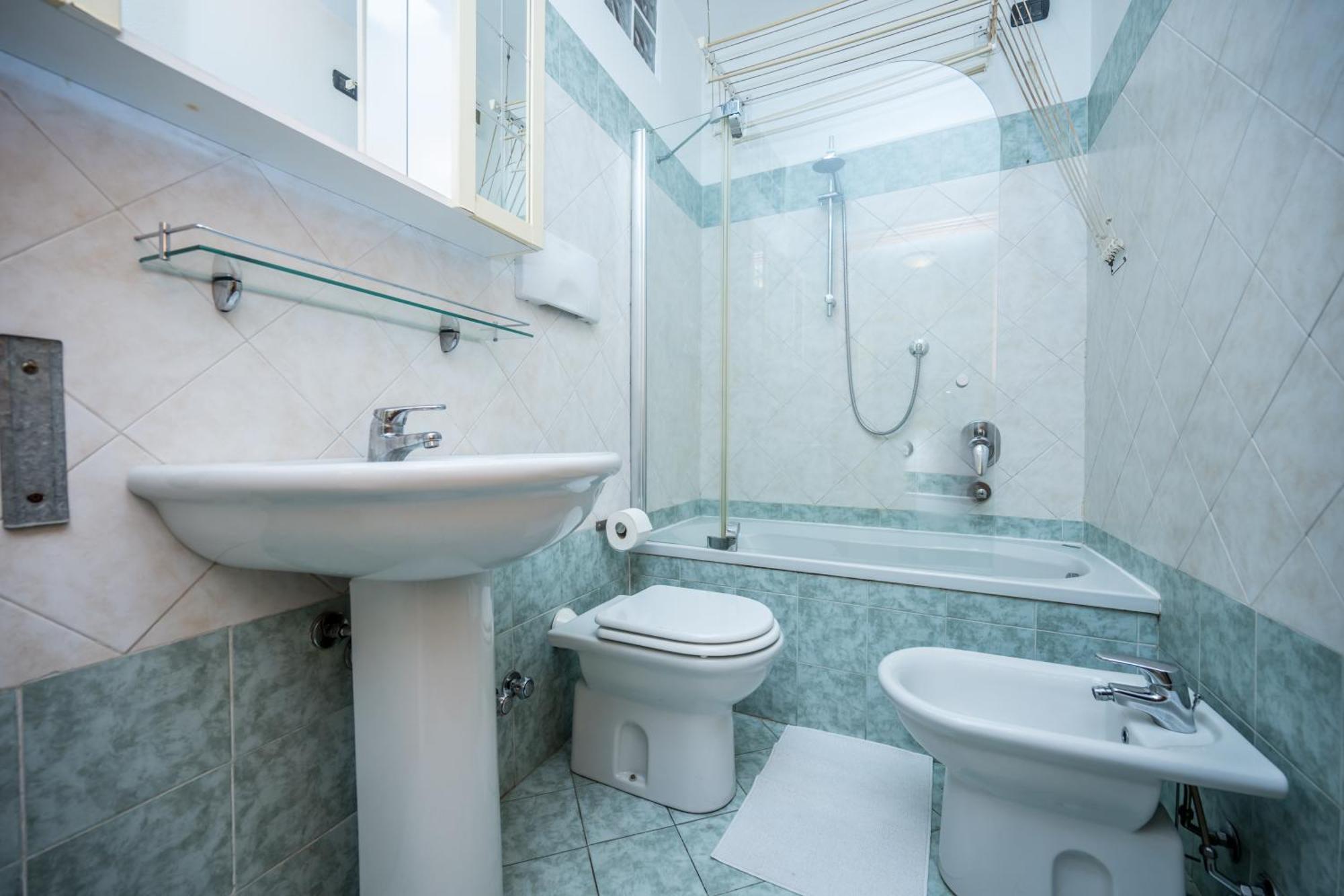 Cozy Suite Rogoredo Apartment Next To The Metro And Train Station Милано Екстериор снимка