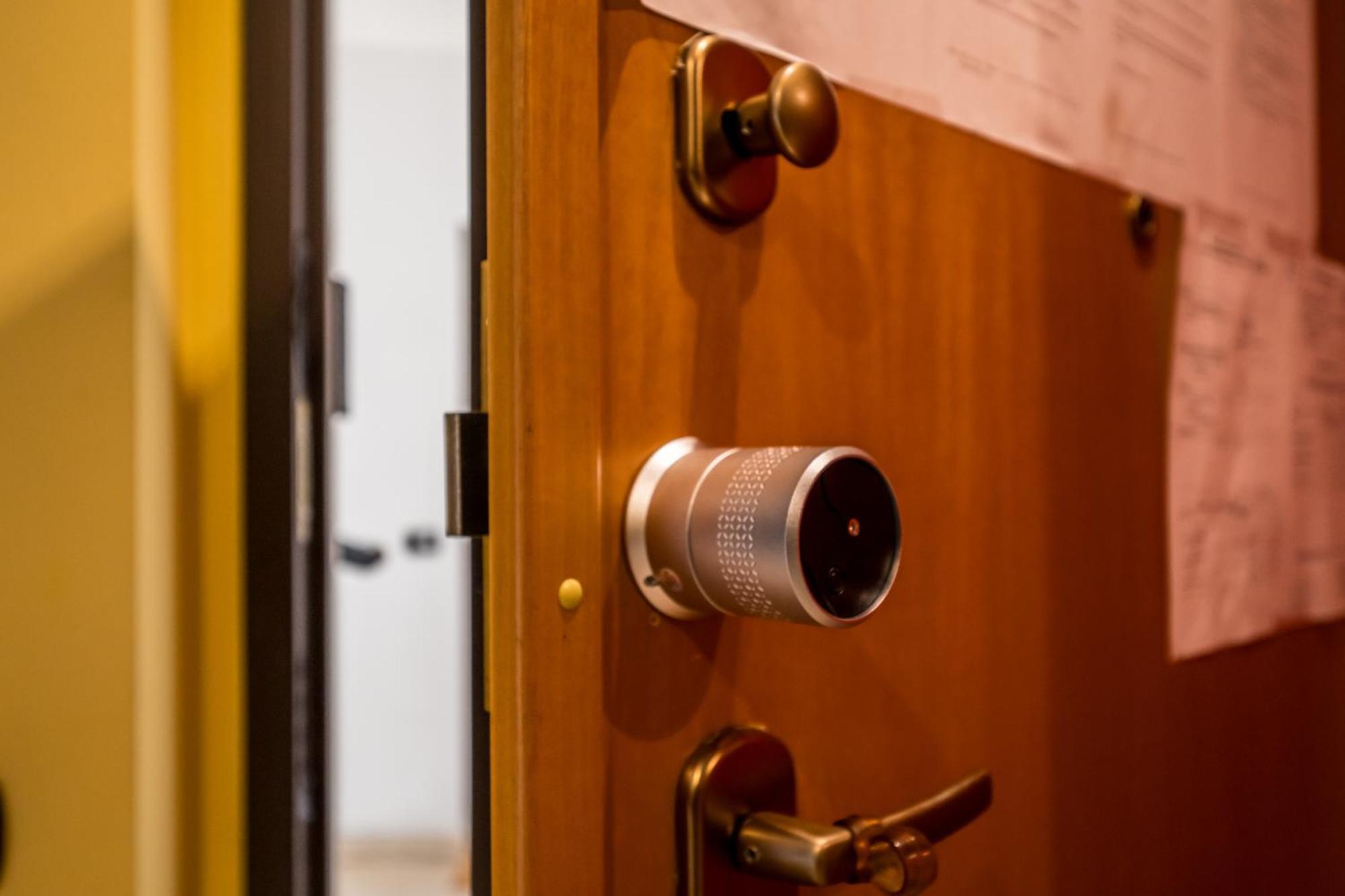 Cozy Suite Rogoredo Apartment Next To The Metro And Train Station Милано Екстериор снимка